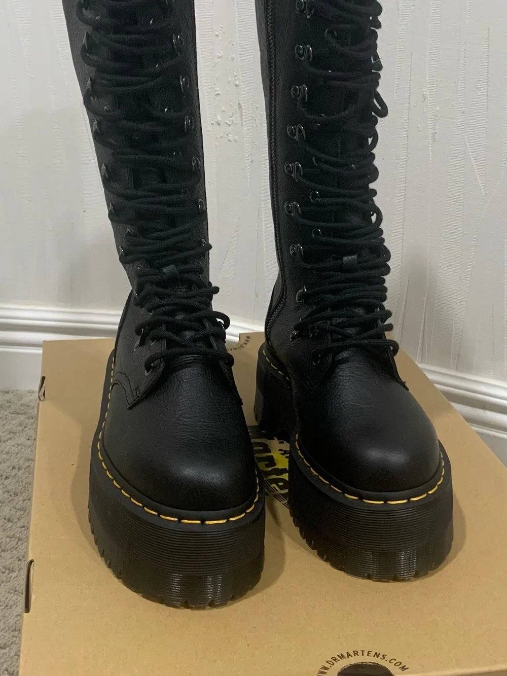 Dr Marten 1b60 Max Hardware knee high boots